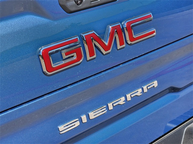 2024 GMC Sierra 1500 SLT 8