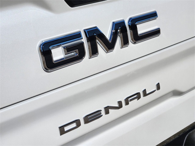 2024 GMC Sierra 1500 Denali Ultimate 8