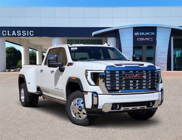 2025 GMC Sierra 3500HD Denali 1