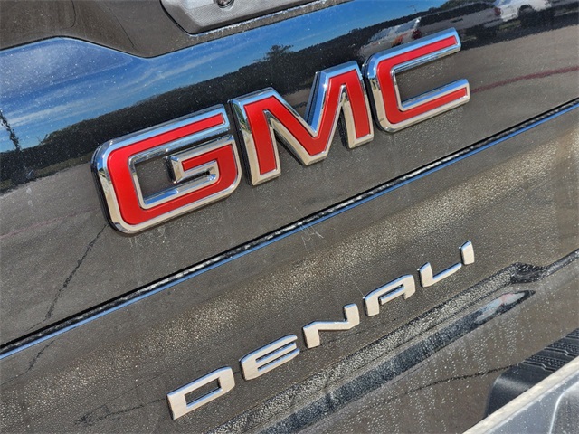 2025 GMC Sierra 1500 Denali 8