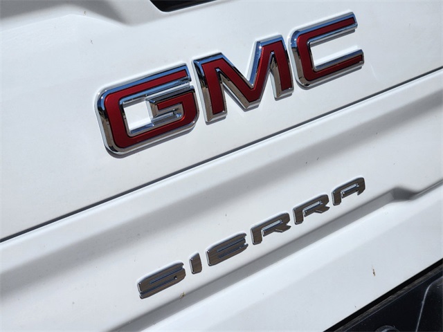 2025 GMC Sierra 1500 SLT 8