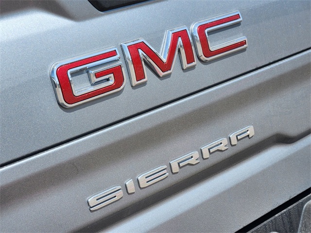 2025 GMC Sierra 1500 SLT 8