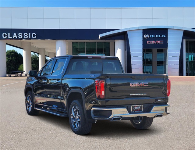 2025 GMC Sierra 1500 SLT 3