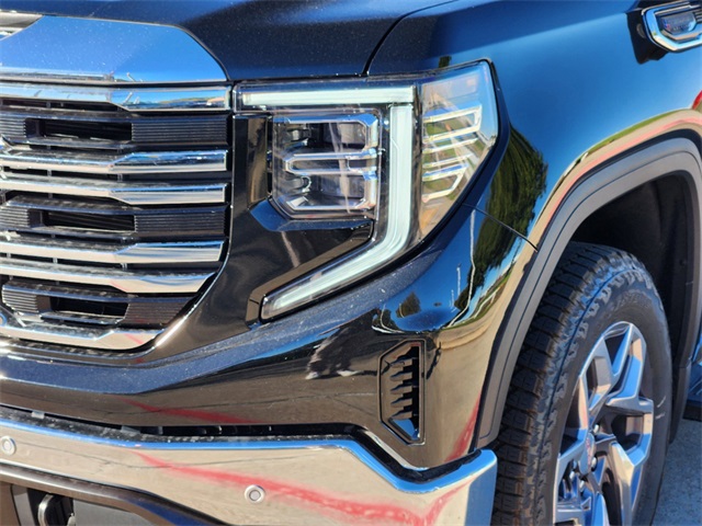 2025 GMC Sierra 1500 SLT 6