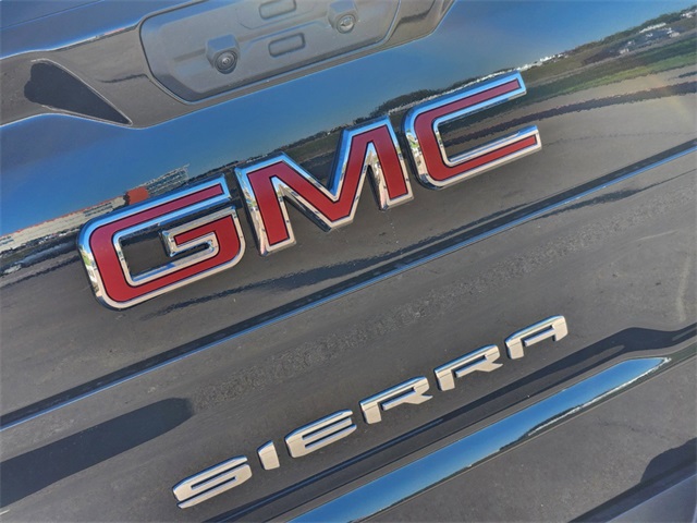 2025 GMC Sierra 1500 SLT 7