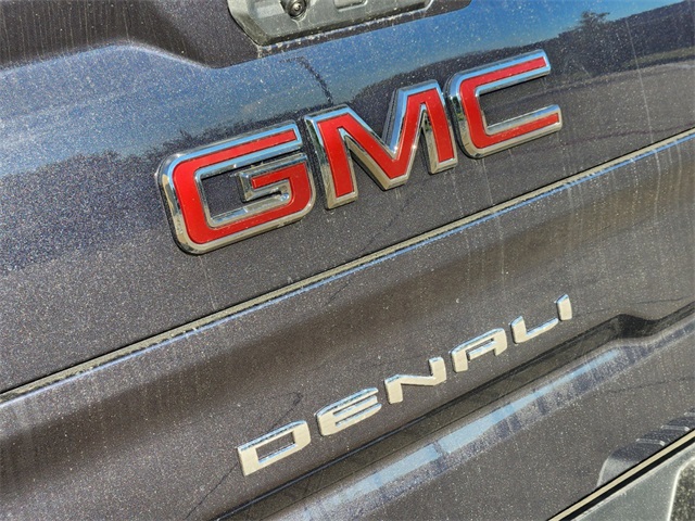 2025 GMC Sierra 1500 Denali 8