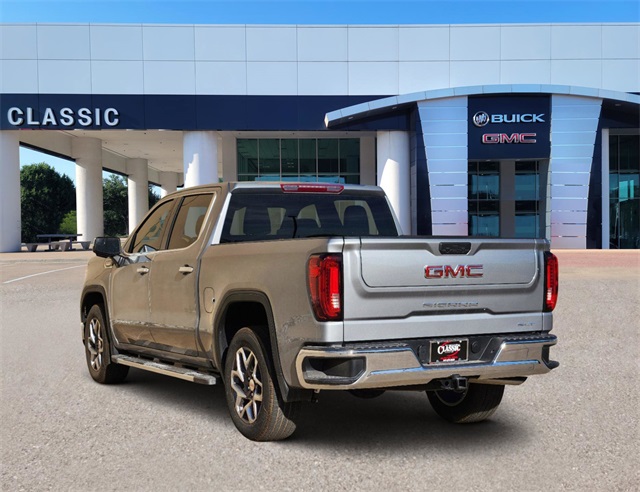 2025 GMC Sierra 1500 SLT 3