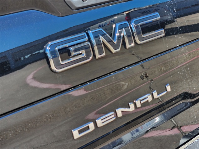 2025 GMC Sierra 1500 Denali Ultimate 8