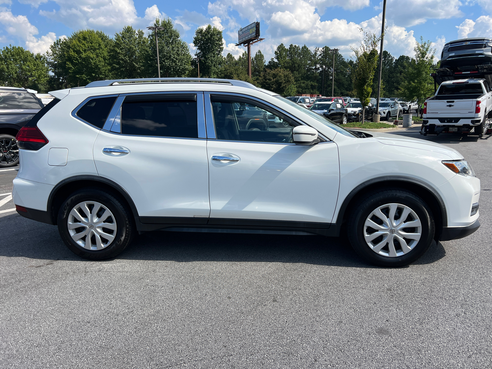 2017 Nissan Rogue S 4