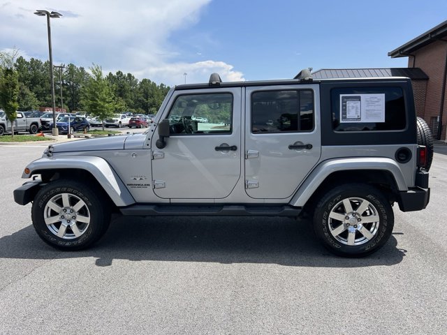 2017 Jeep Wrangler Unlimited Sahara 9