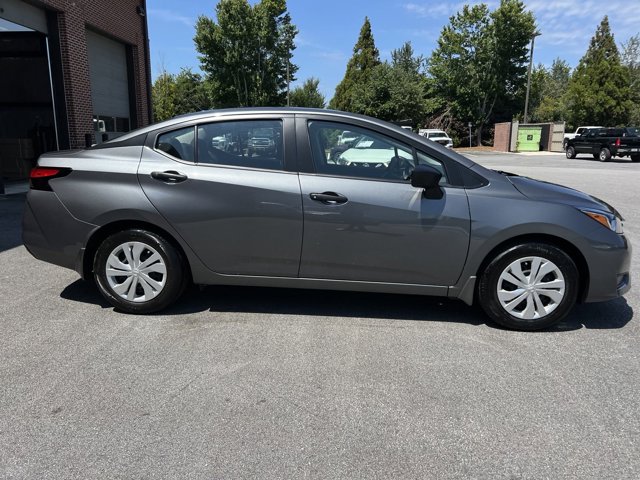 2024 Nissan Versa 1.6 S 5