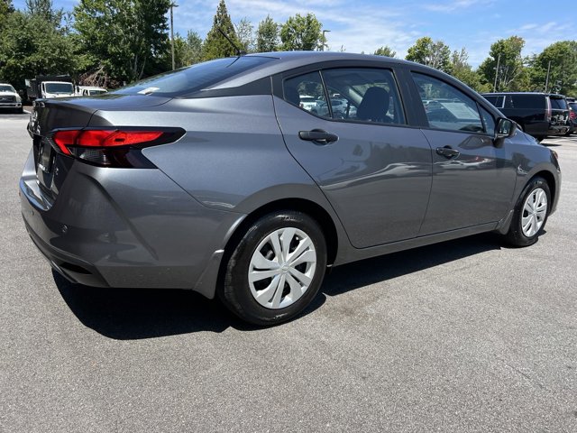 2024 Nissan Versa 1.6 S 6