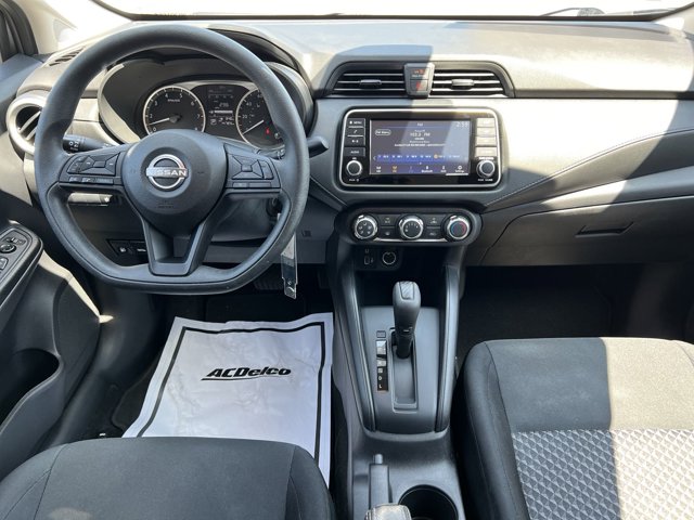 2024 Nissan Versa 1.6 S 23