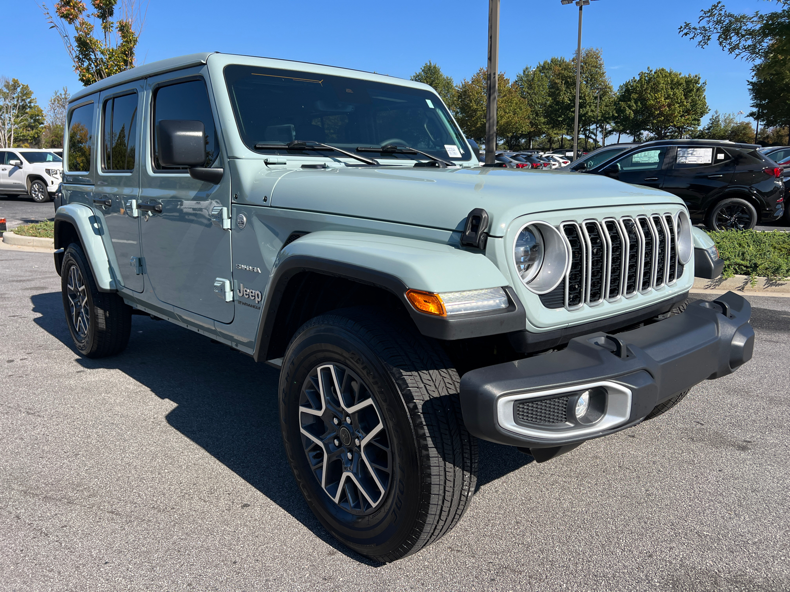 2024 Jeep Wrangler Sahara 3