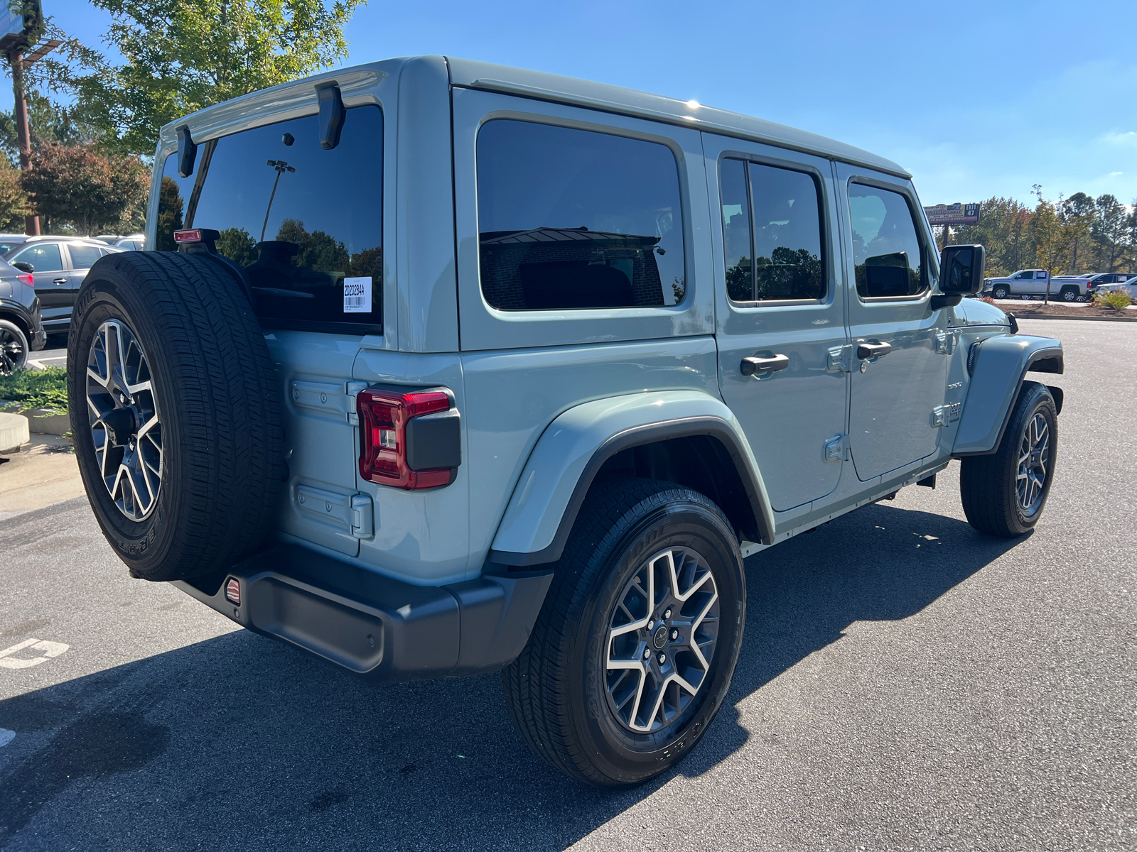 2024 Jeep Wrangler Sahara 5