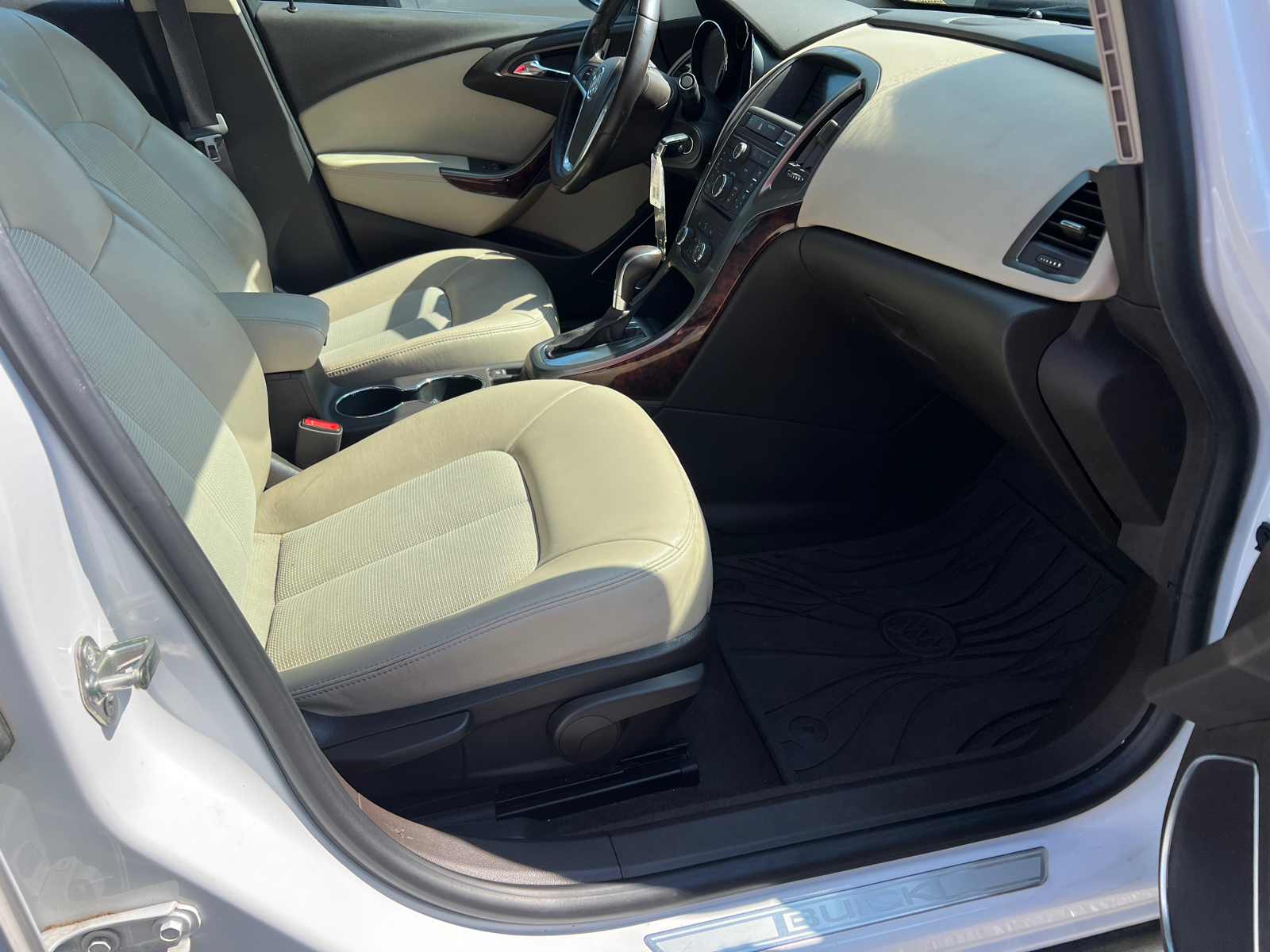 2016 Buick Verano Base 13