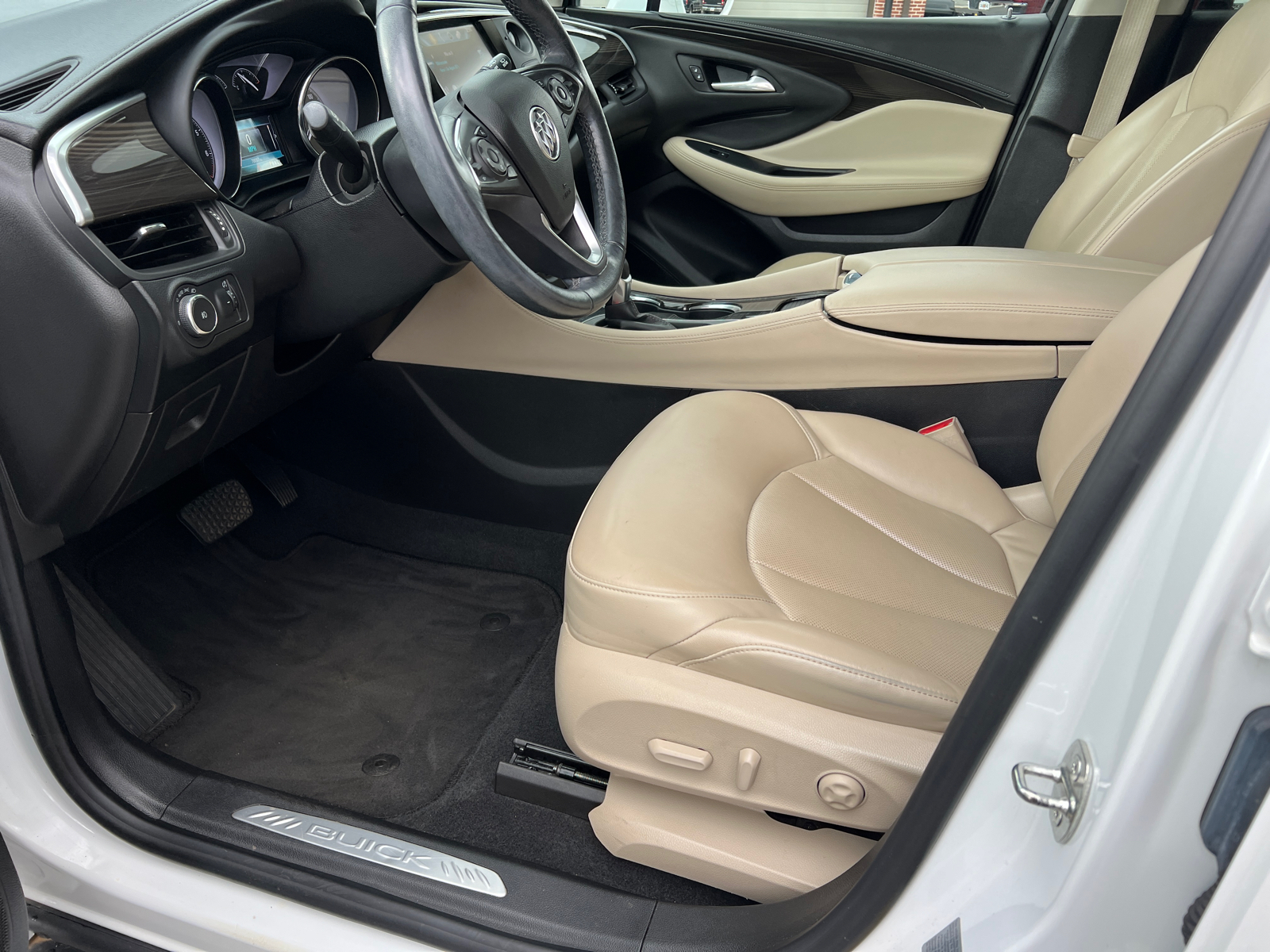 2020 Buick Envision Essence 9