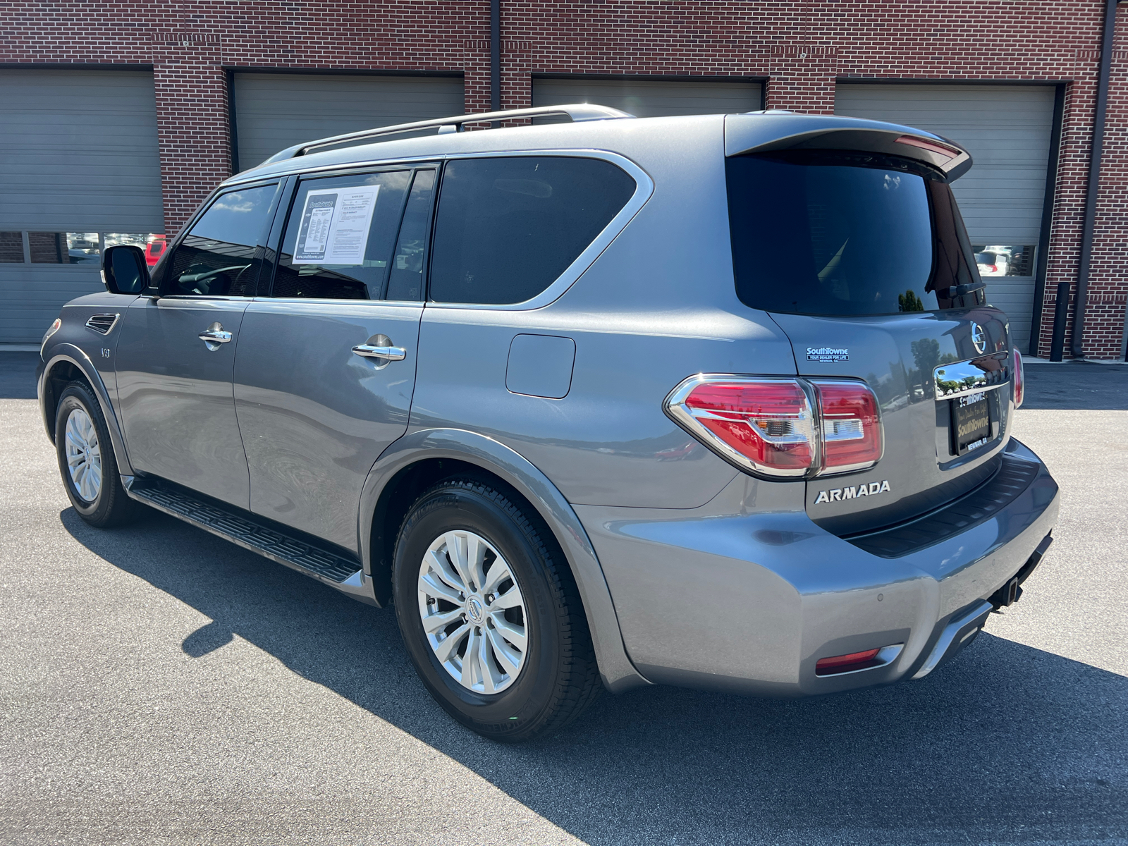 2019 Nissan Armada SV 7