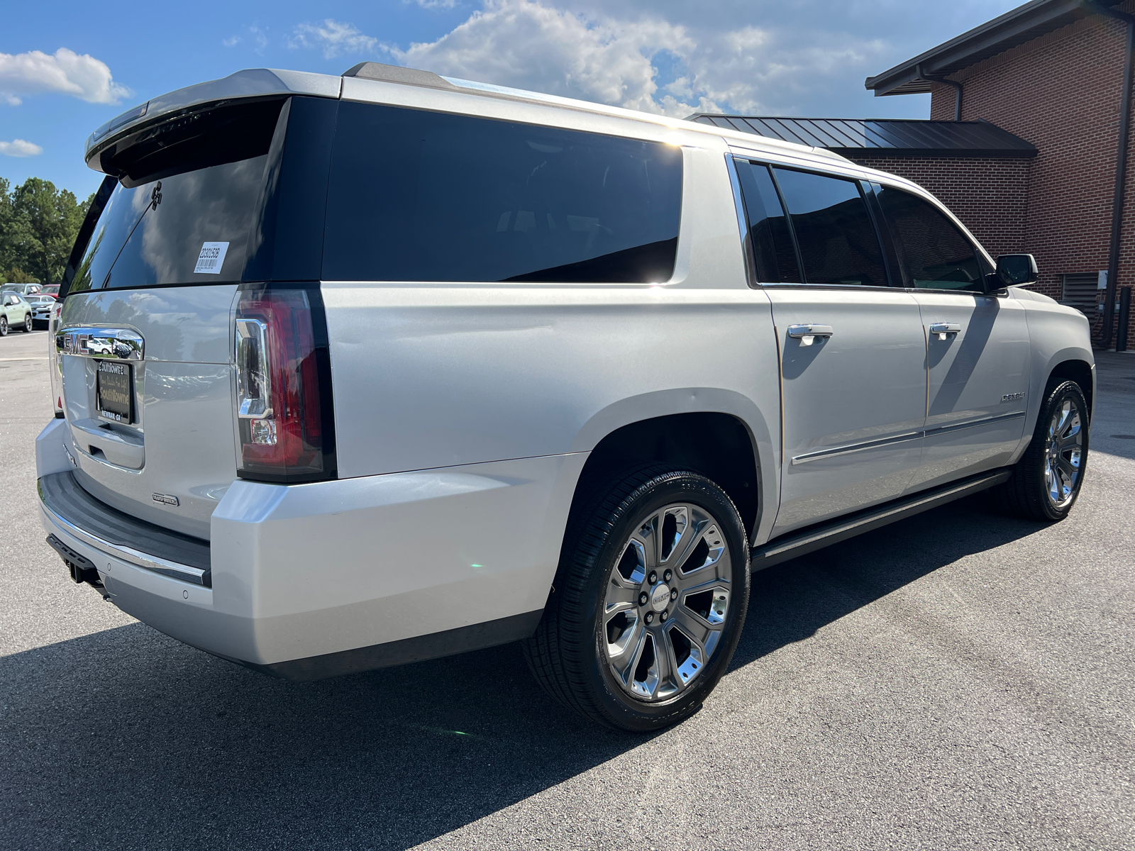 2016 GMC Yukon XL Denali 5