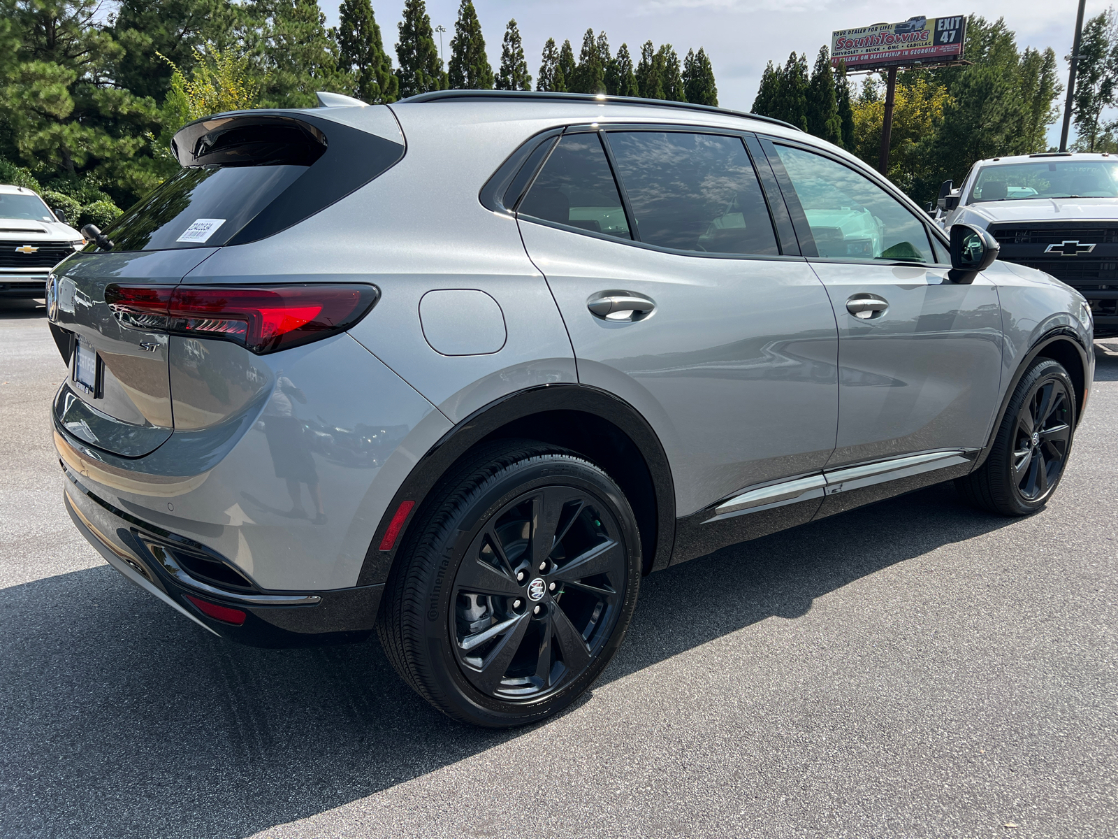 2023 Buick Envision Essence 5