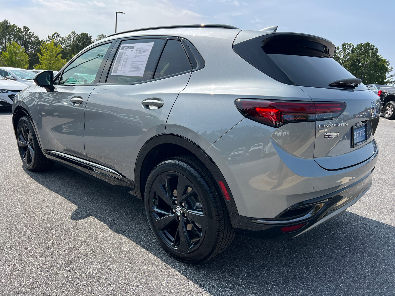 2023 Buick Envision Essence 7