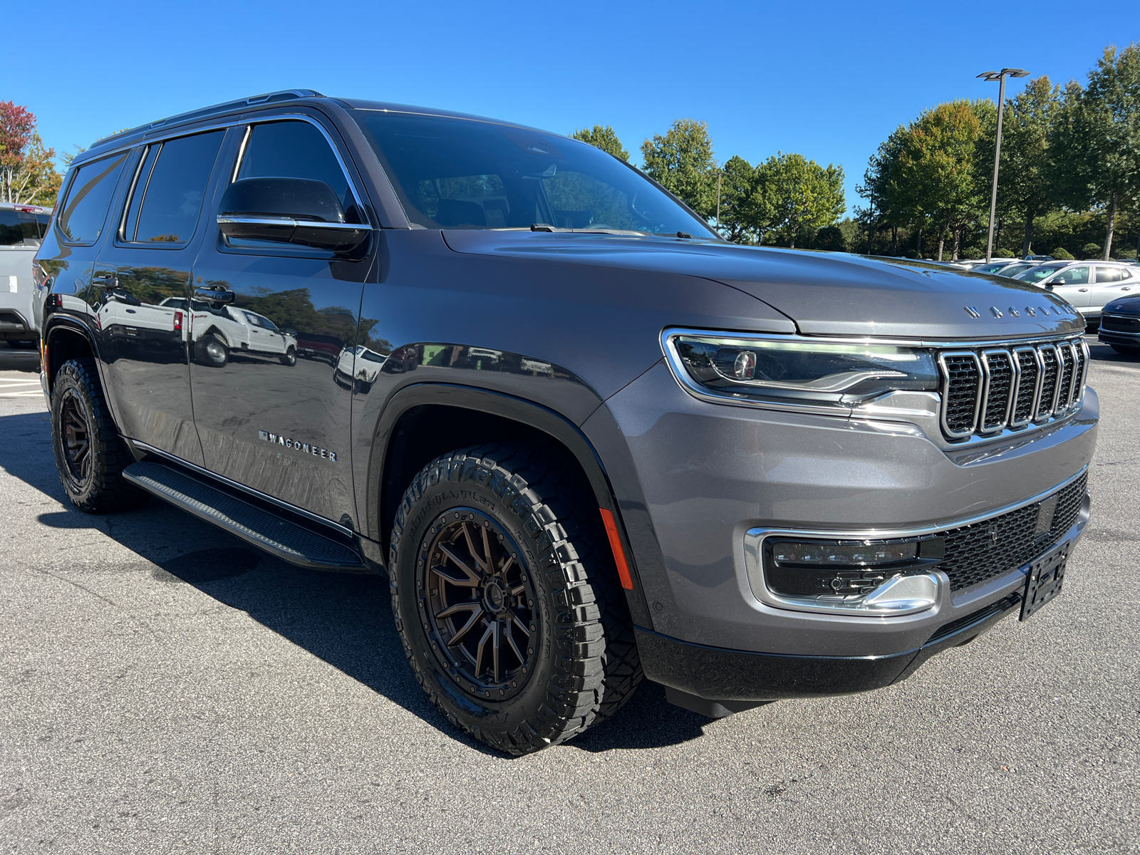 2023 Jeep Wagoneer Base 3