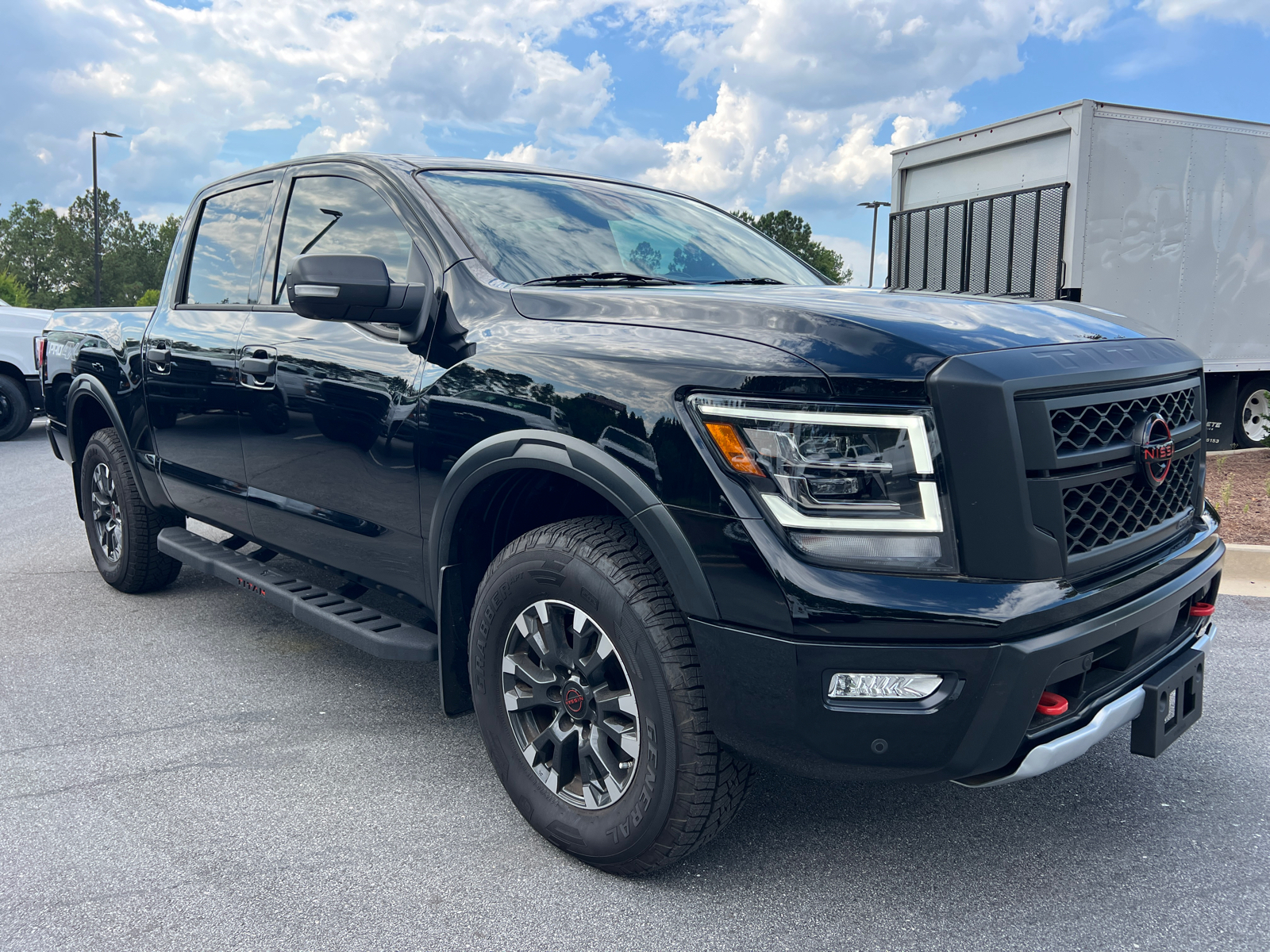 2023 Nissan Titan PRO-4X 3