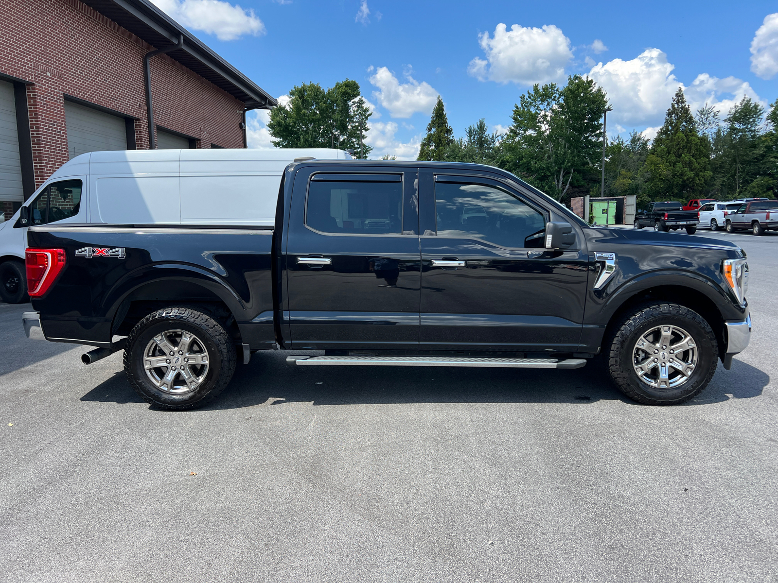 2021 Ford F-150 XLT 4