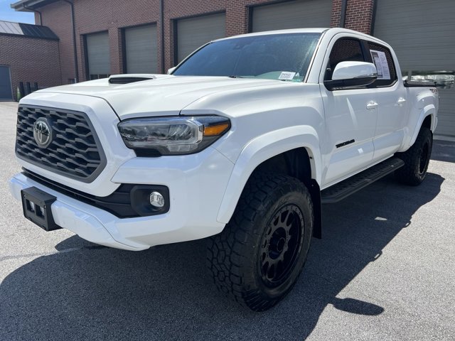 2022 Toyota Tacoma TRD Sport 2