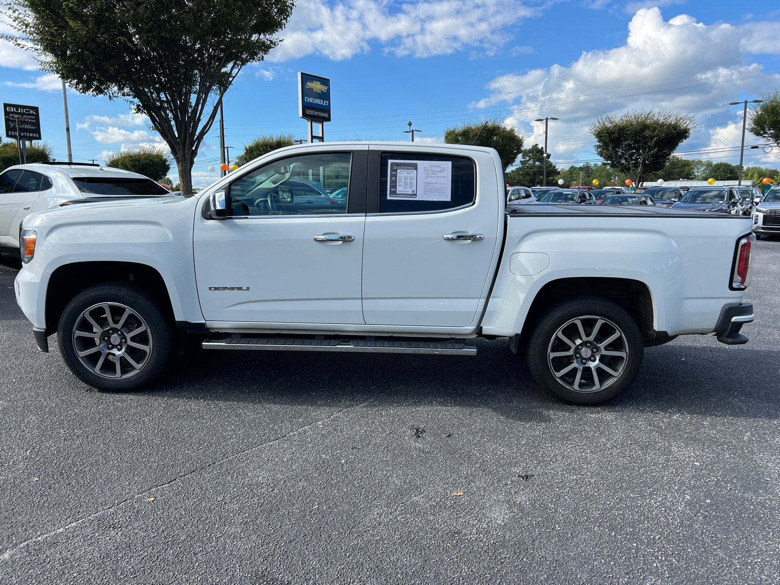 2018 GMC Canyon Denali 8