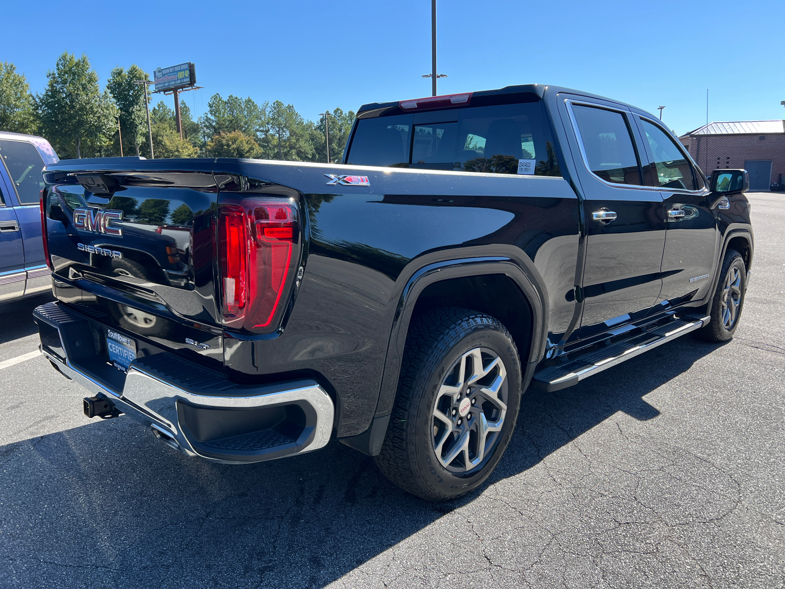 2023 GMC Sierra 1500 SLT 5