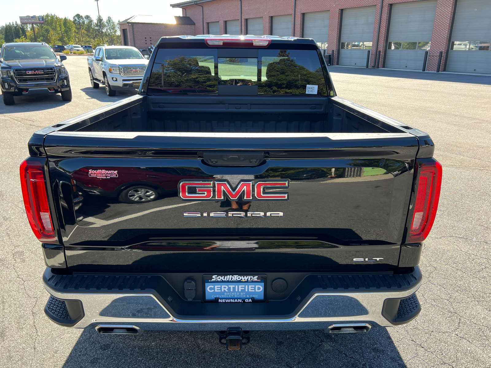 2023 GMC Sierra 1500 SLT 6