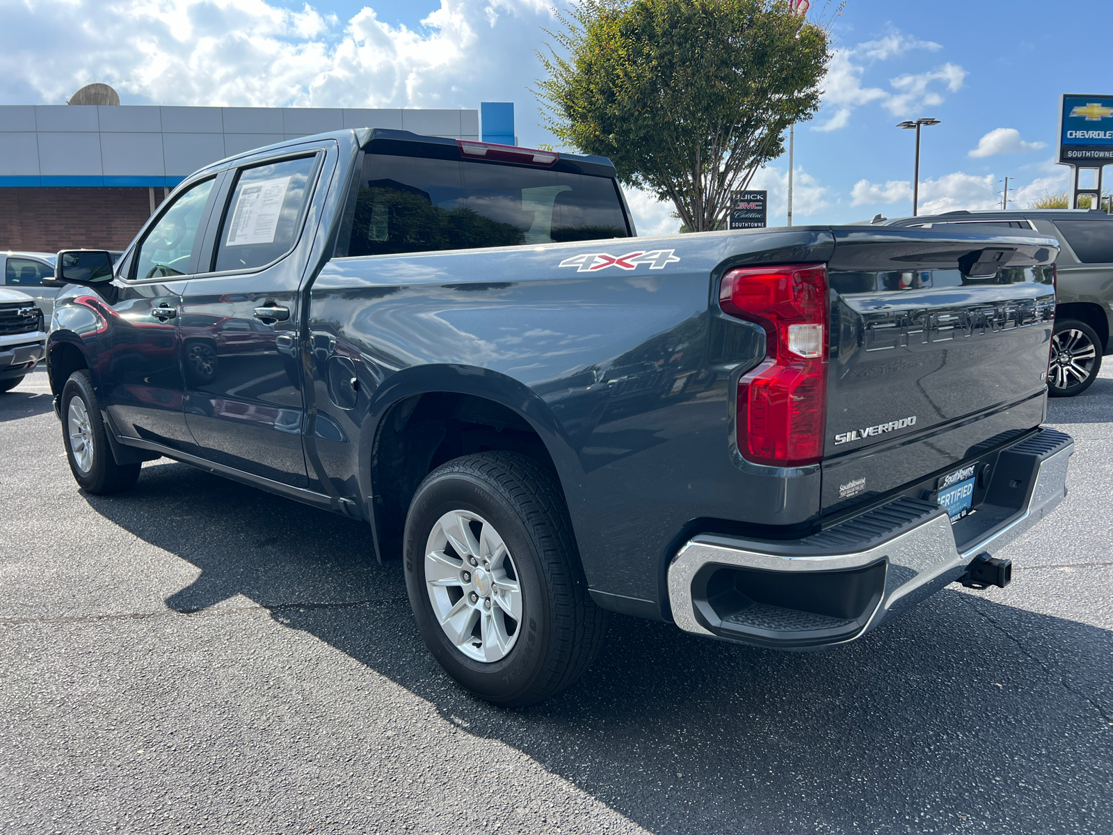 2022 Chevrolet Silverado 1500 LTD LT 7