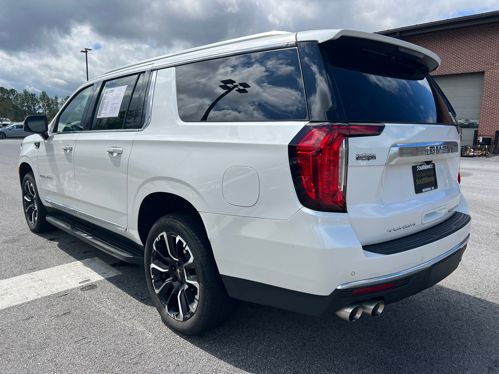 2022 GMC Yukon XL Denali 7