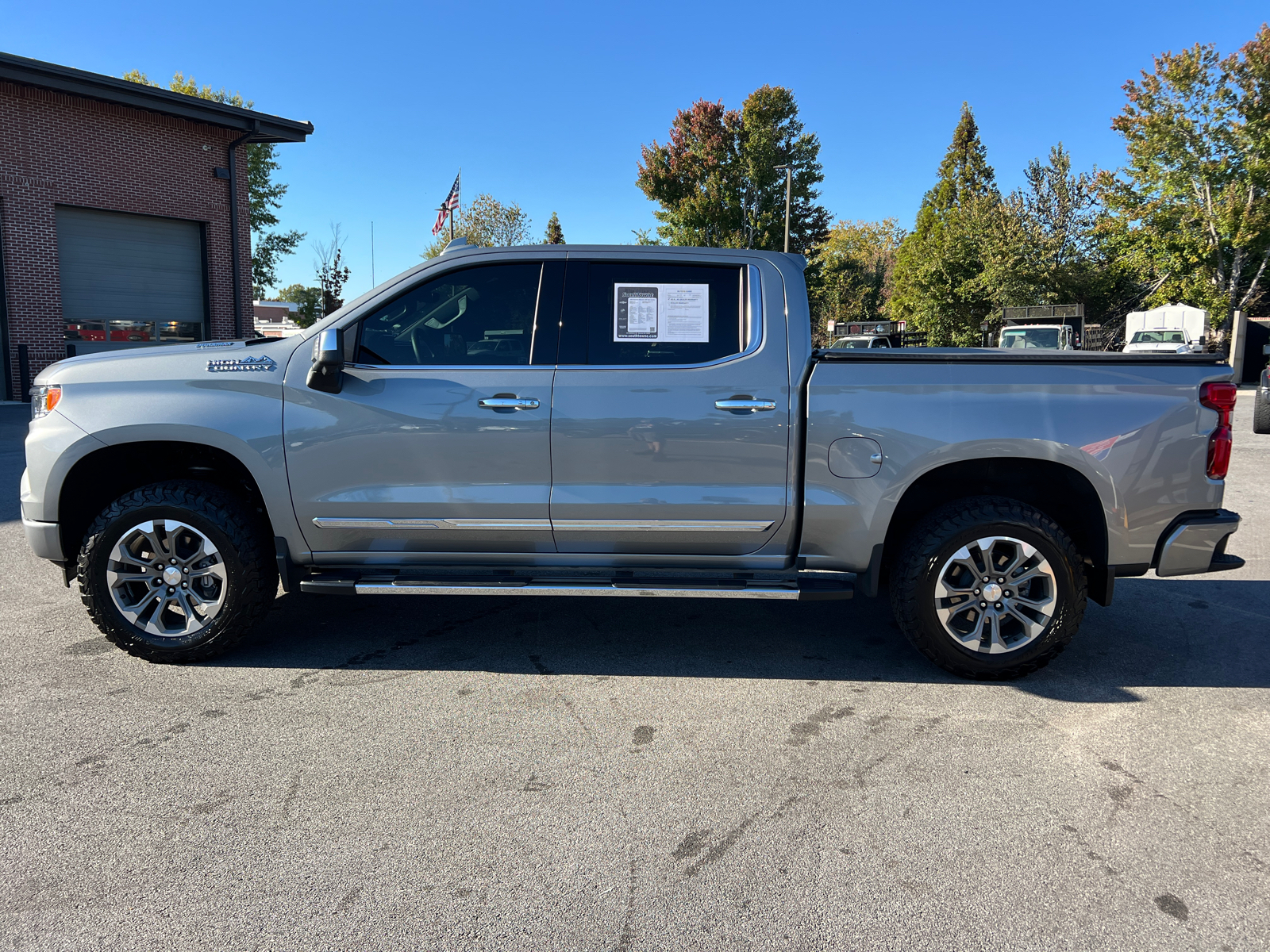 2024 Chevrolet Silverado 1500 High Country 8