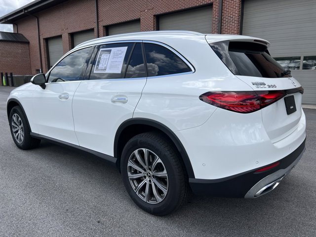 2023 Mercedes-Benz GLC GLC 300 6