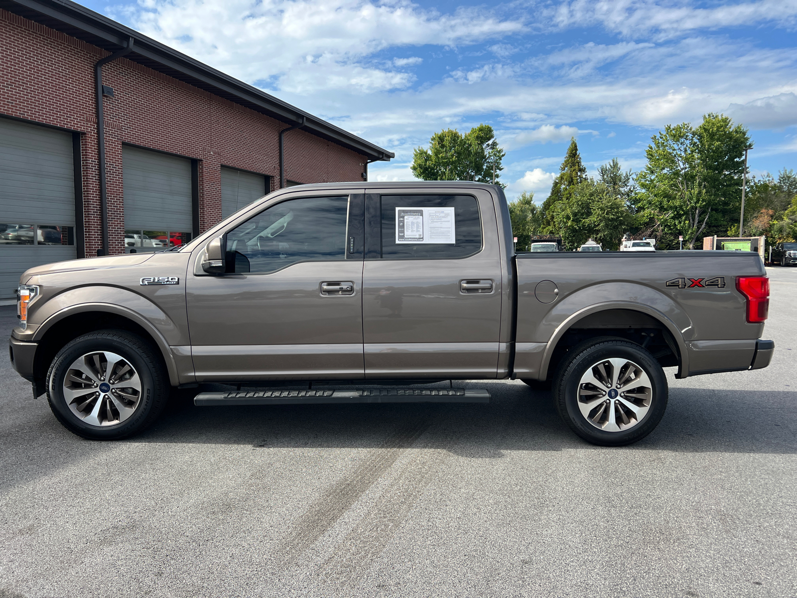 2020 Ford F-150 Lariat 8