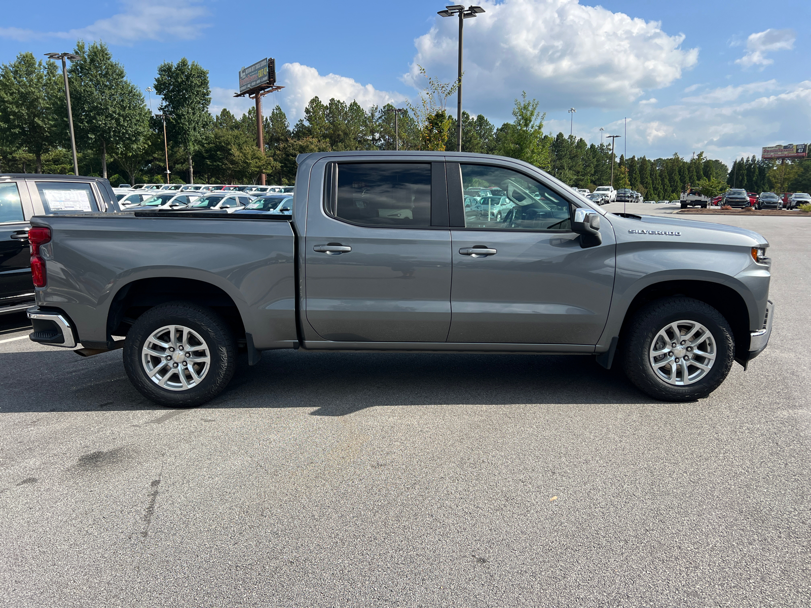 2020 Chevrolet Silverado 1500 LT 18