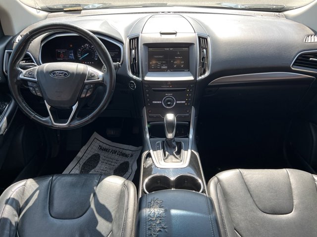 2015 Ford Edge Titanium 24