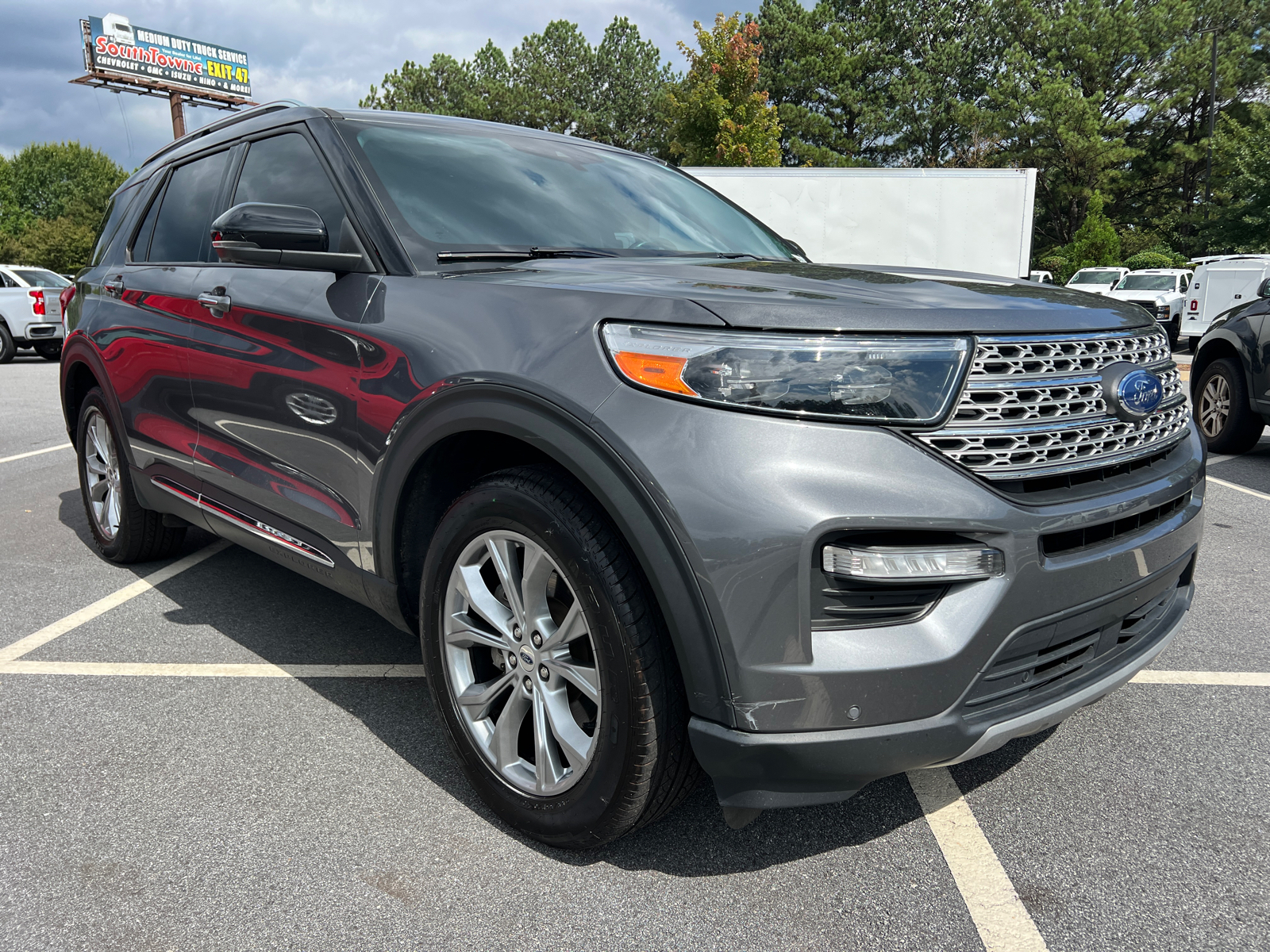 2021 Ford Explorer Limited 3