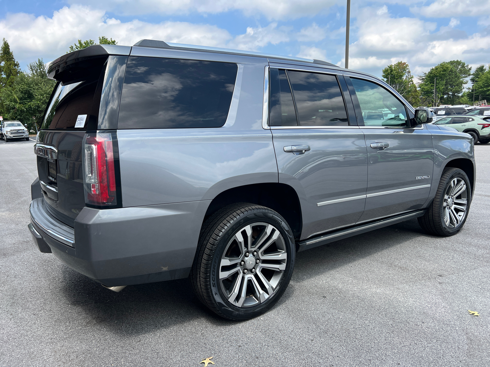 2018 GMC Yukon Denali 5