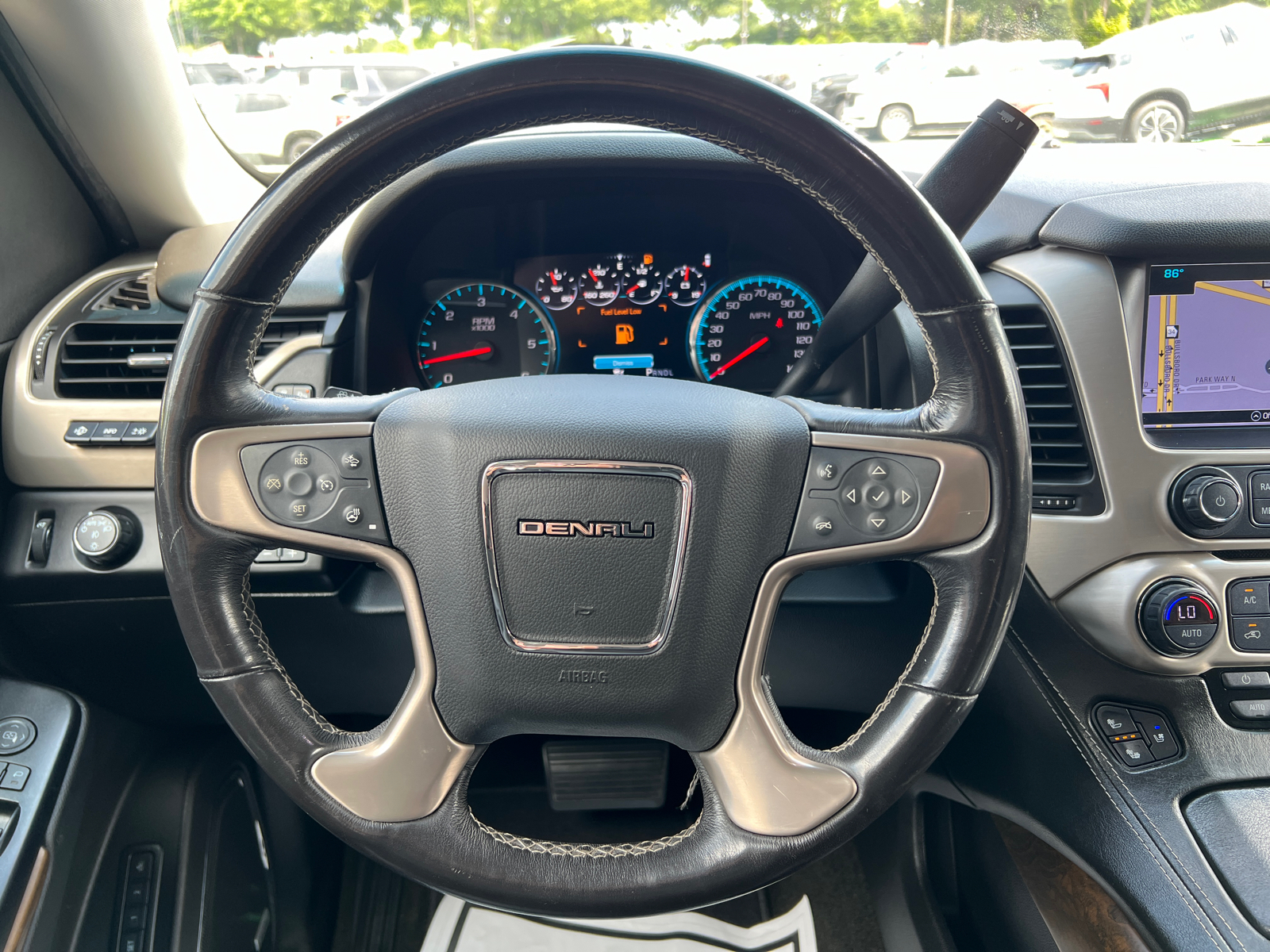 2018 GMC Yukon Denali 24