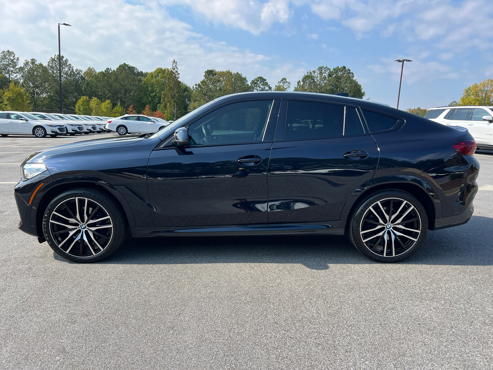 2022 BMW X6 xDrive40i 8