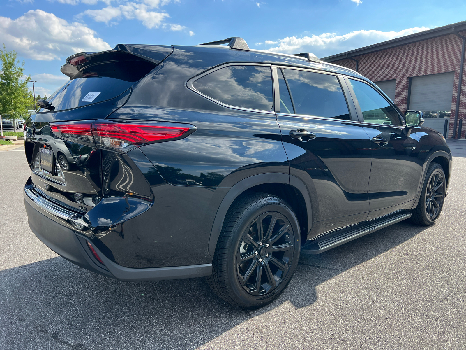 2023 Toyota Highlander L 5