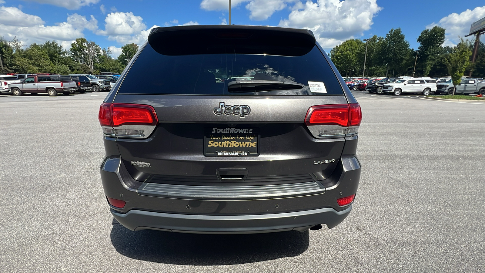 2020 Jeep Grand Cherokee Laredo E 6