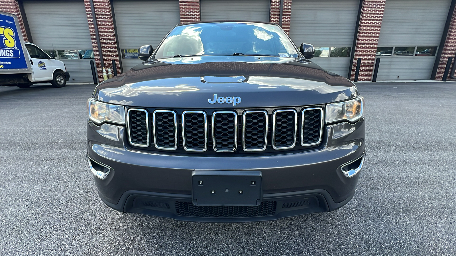 2020 Jeep Grand Cherokee Laredo E 13