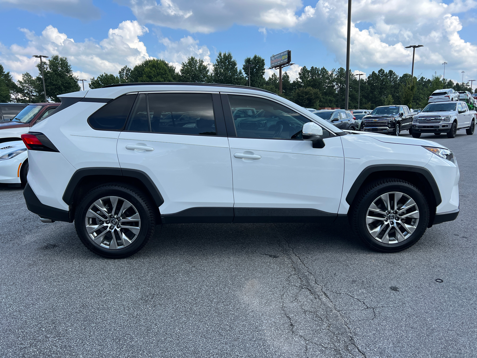 2019 Toyota RAV4 XLE Premium 4