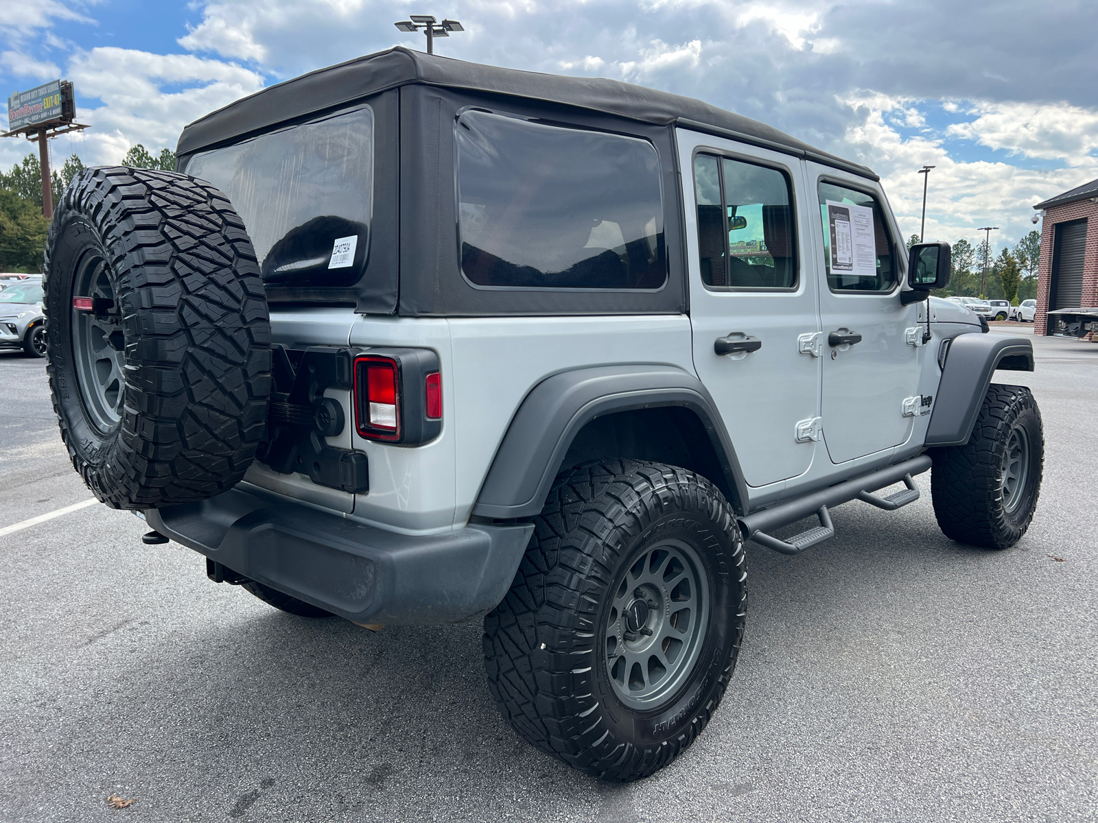 2022 Jeep Wrangler Unlimited Sport 5