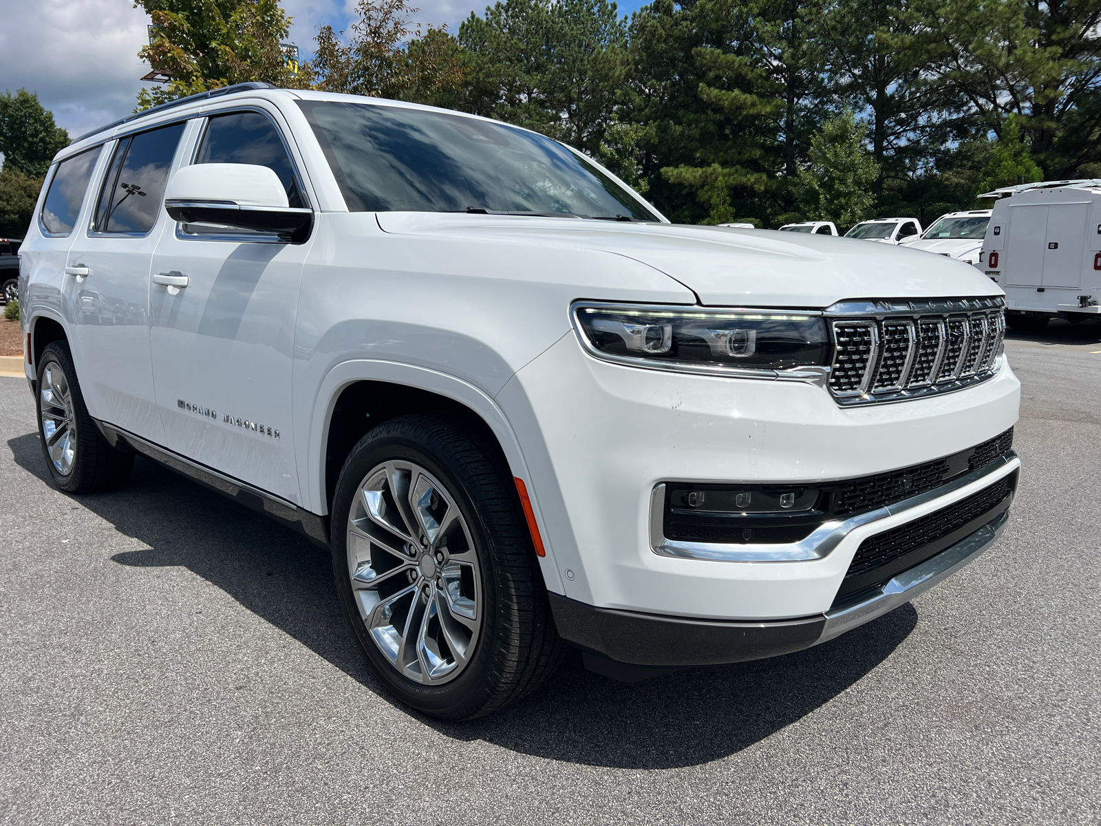 2022 Jeep Grand Wagoneer Series II 3