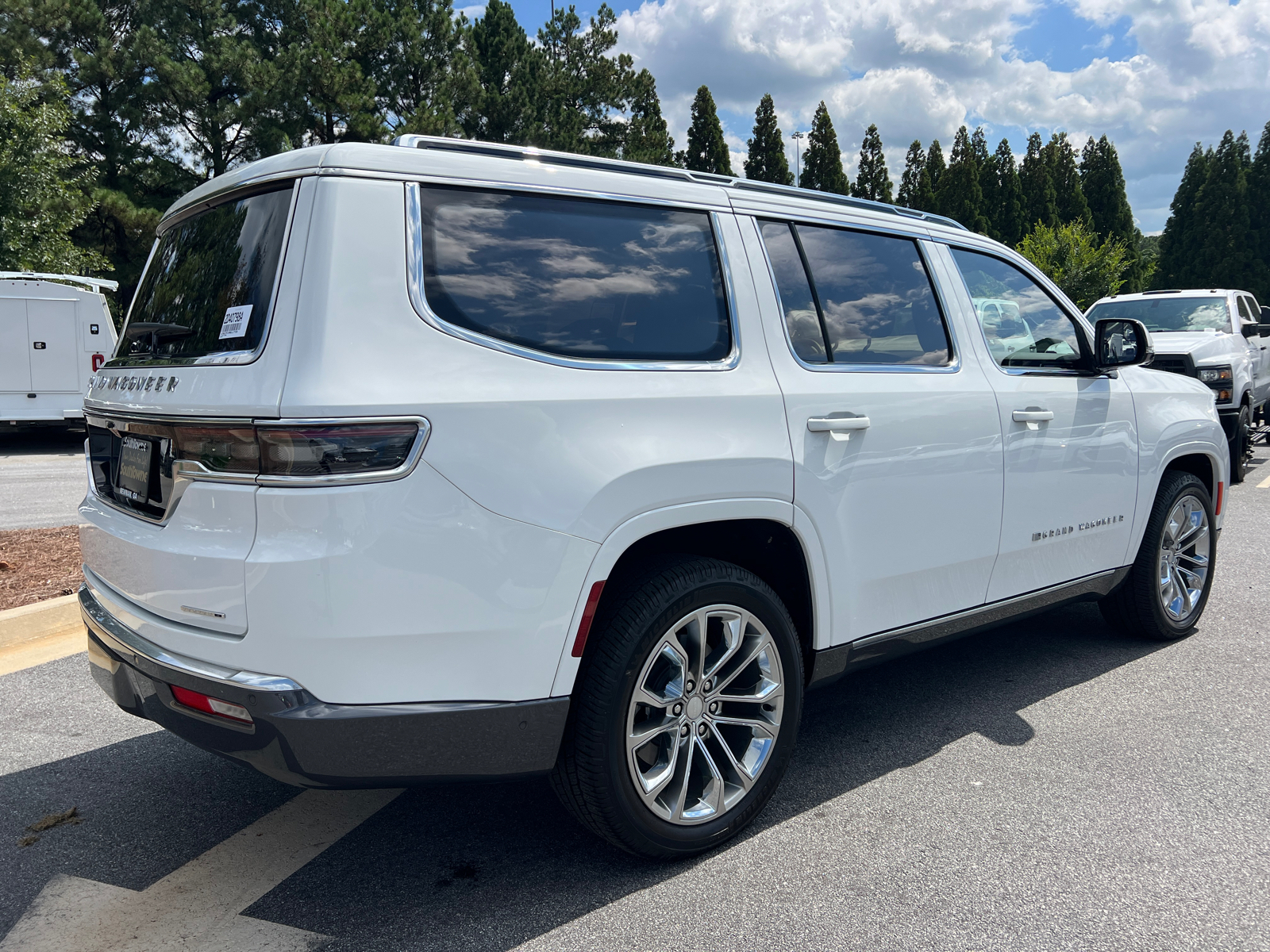 2022 Jeep Grand Wagoneer Series II 5